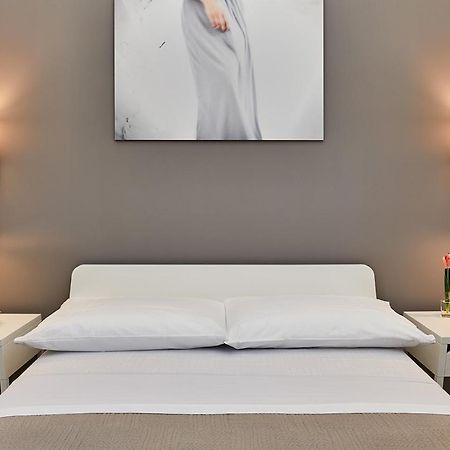 Donna Teresa Guest House เลชเช ภายนอก รูปภาพ